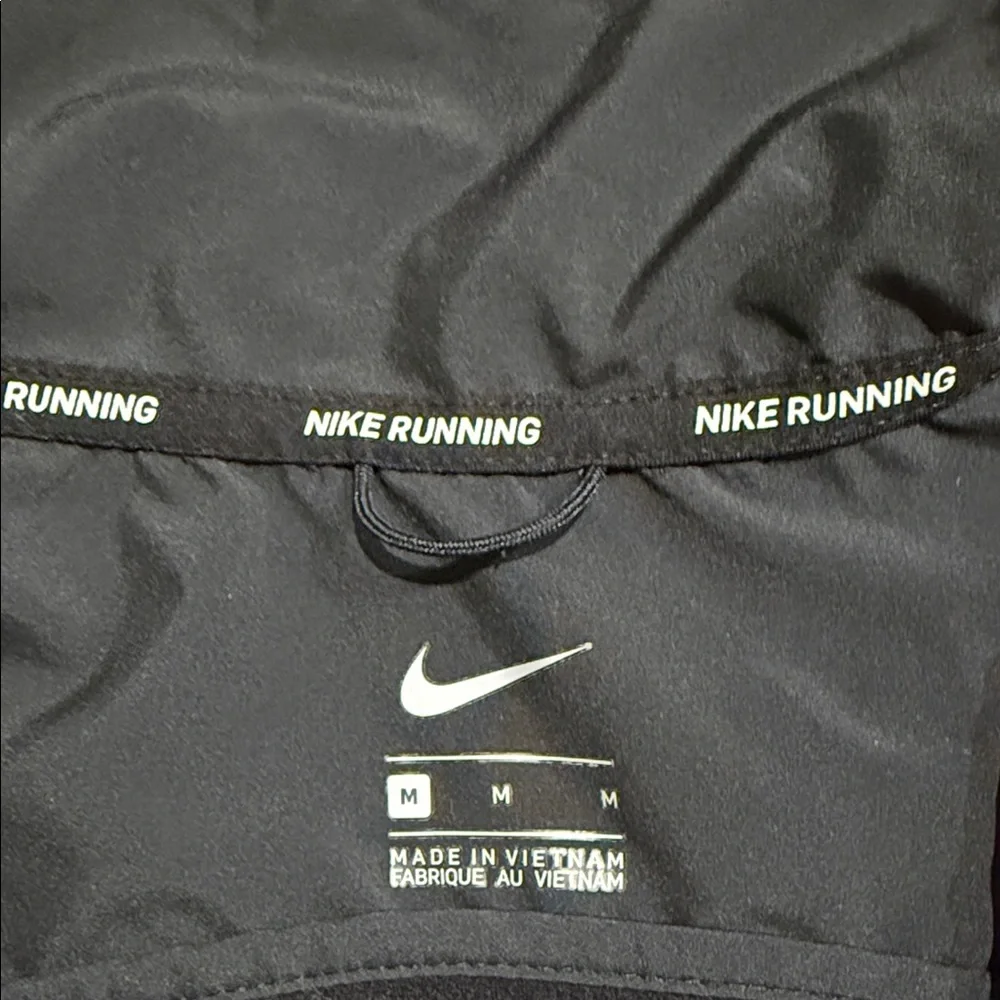 Nike Women's Black Running Vest - Picture 4 of 4